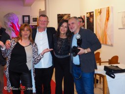 Fashion Show in der Contemplor Galerie Wien am 14. 03. 2024